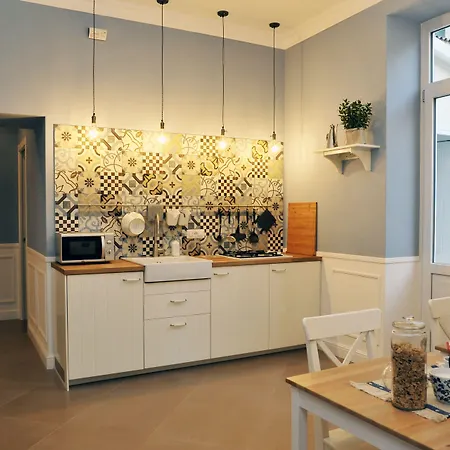 A Due Passi Castellammare di Stabia