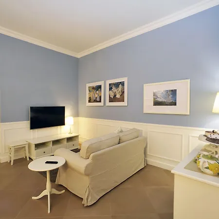 Bed & Breakfast A Due Passi Castellammare di Stabia